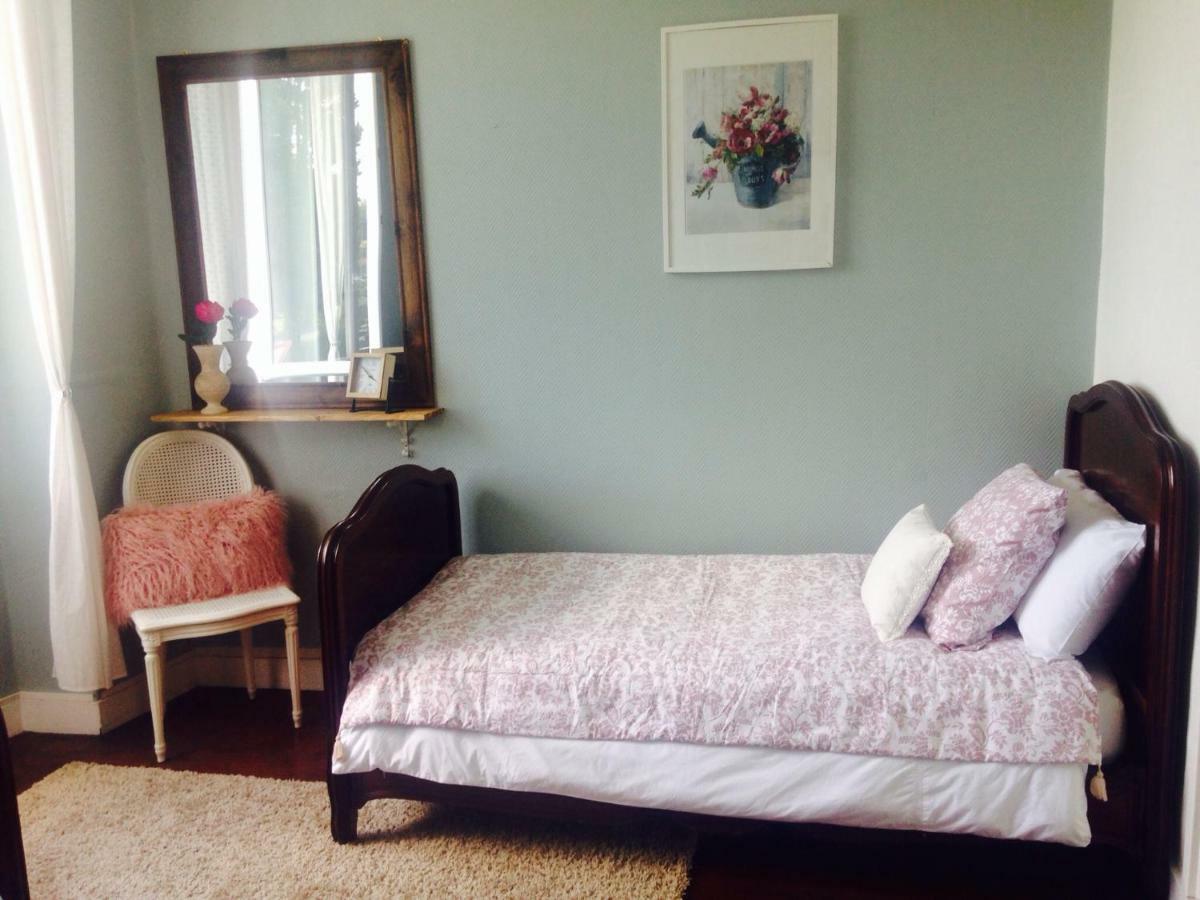 Le Fagnard Bed & Breakfast Chalais  ภายนอก รูปภาพ