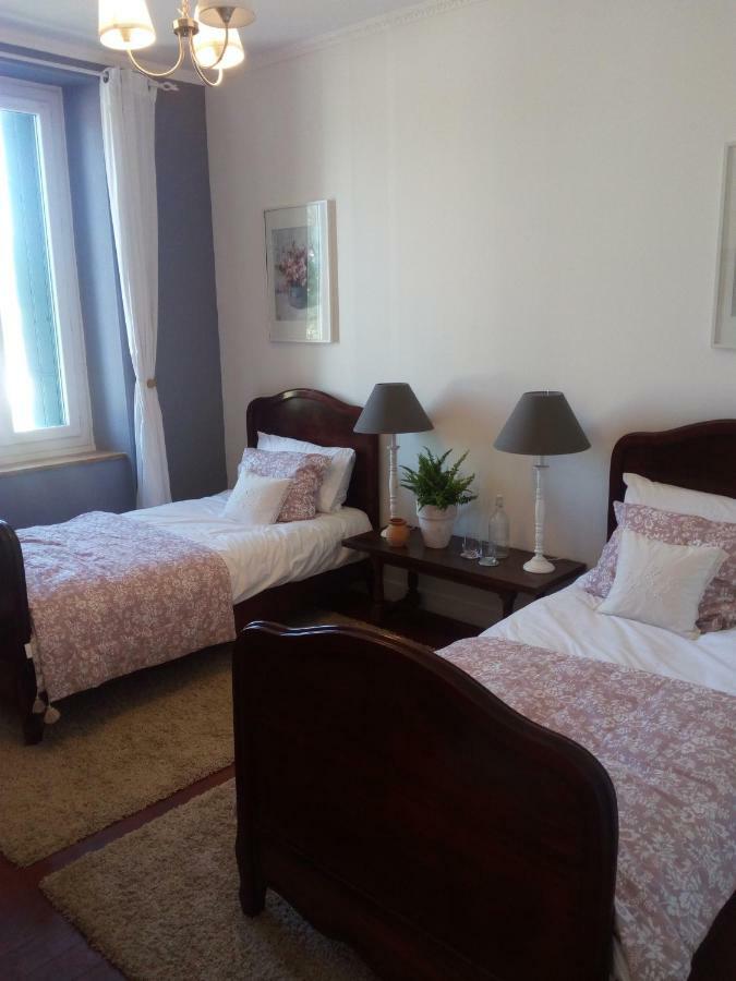 Le Fagnard Bed & Breakfast Chalais  ภายนอก รูปภาพ